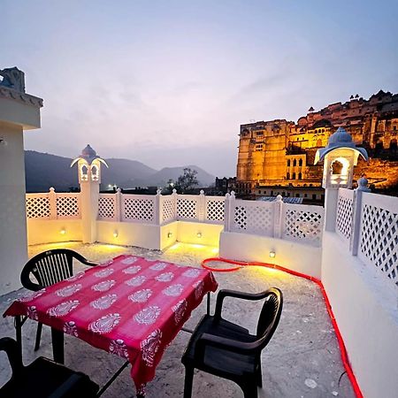 The Palace View Homestay & Restaurant Bundi Exterior photo